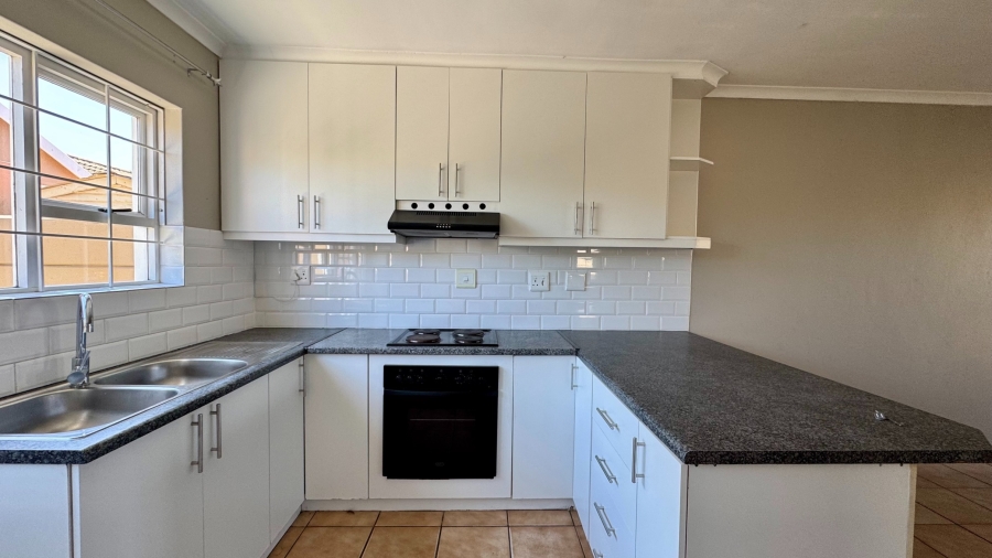 2 Bedroom Property for Sale in Guldenland Western Cape